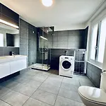 Monteurzimmer - Worker's - Zimmerzuvermieten In Be * Lengnau