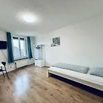Monteurzimmer - Worker's - Zimmerzuvermieten In Be * Lengnau