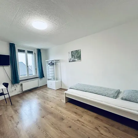 Monteurzimmer - Worker's - Zimmerzuvermieten In Be * Lengnau