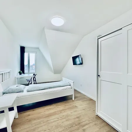 Monteurzimmer - Worker's - Zimmerzuvermieten In Be * Lengnau