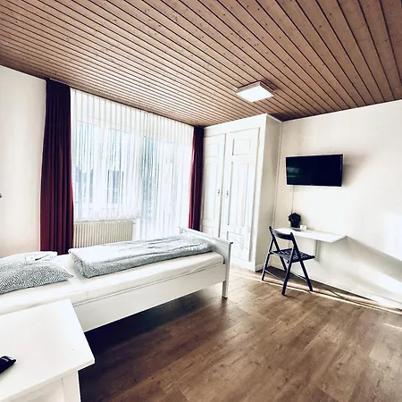 Monteurzimmer - Worker's - Zimmerzuvermieten In Be Lengnau